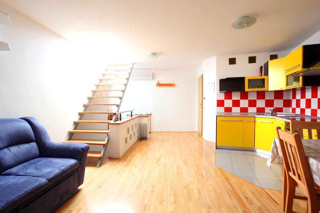 Penthouse Alma Vivoda Piran Eksteriør billede
